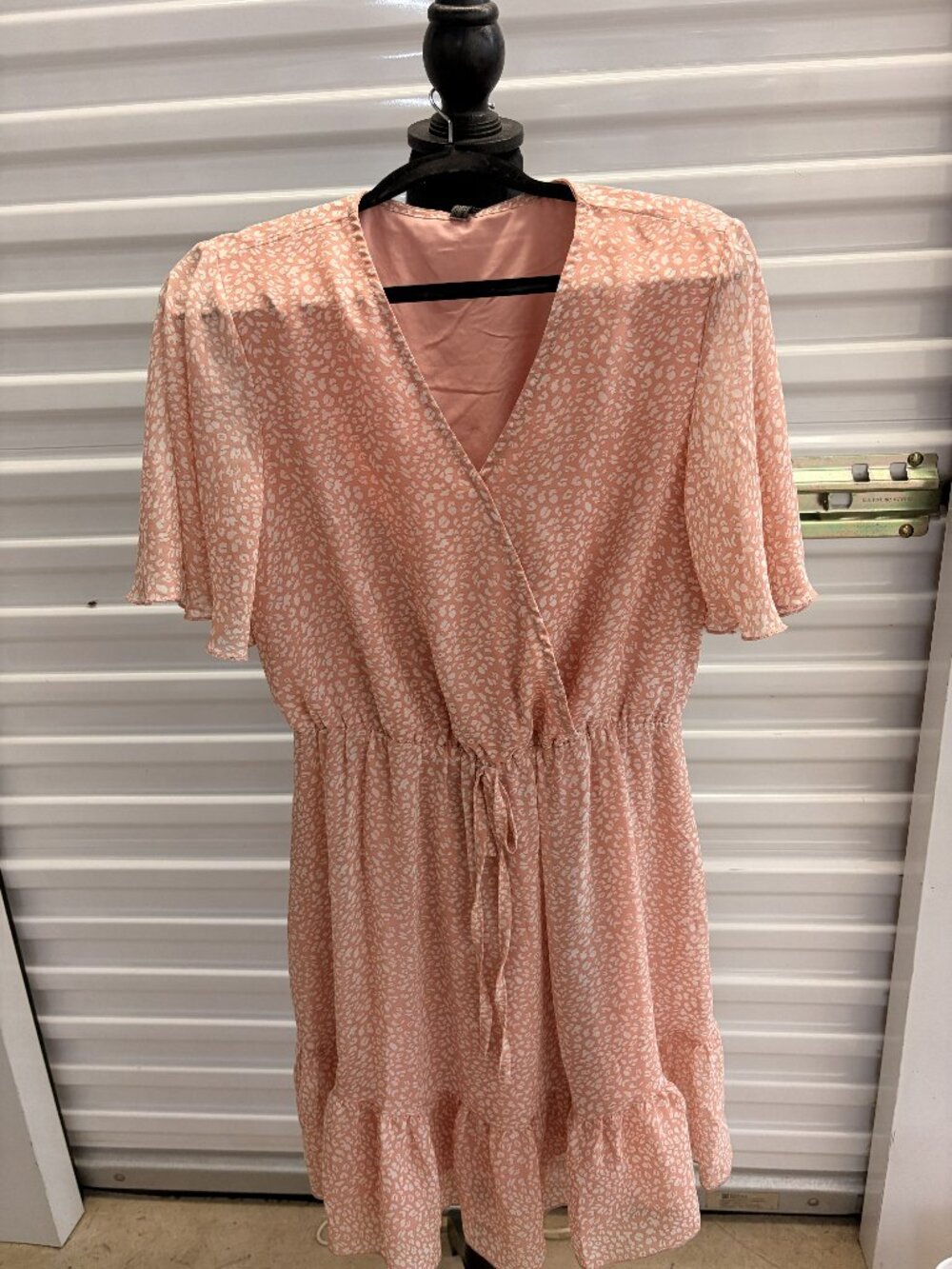 Women's Medium pink leopard print dress